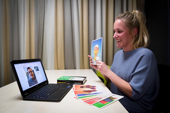 Beeldbellen met logopediste Rivas Zorggroep